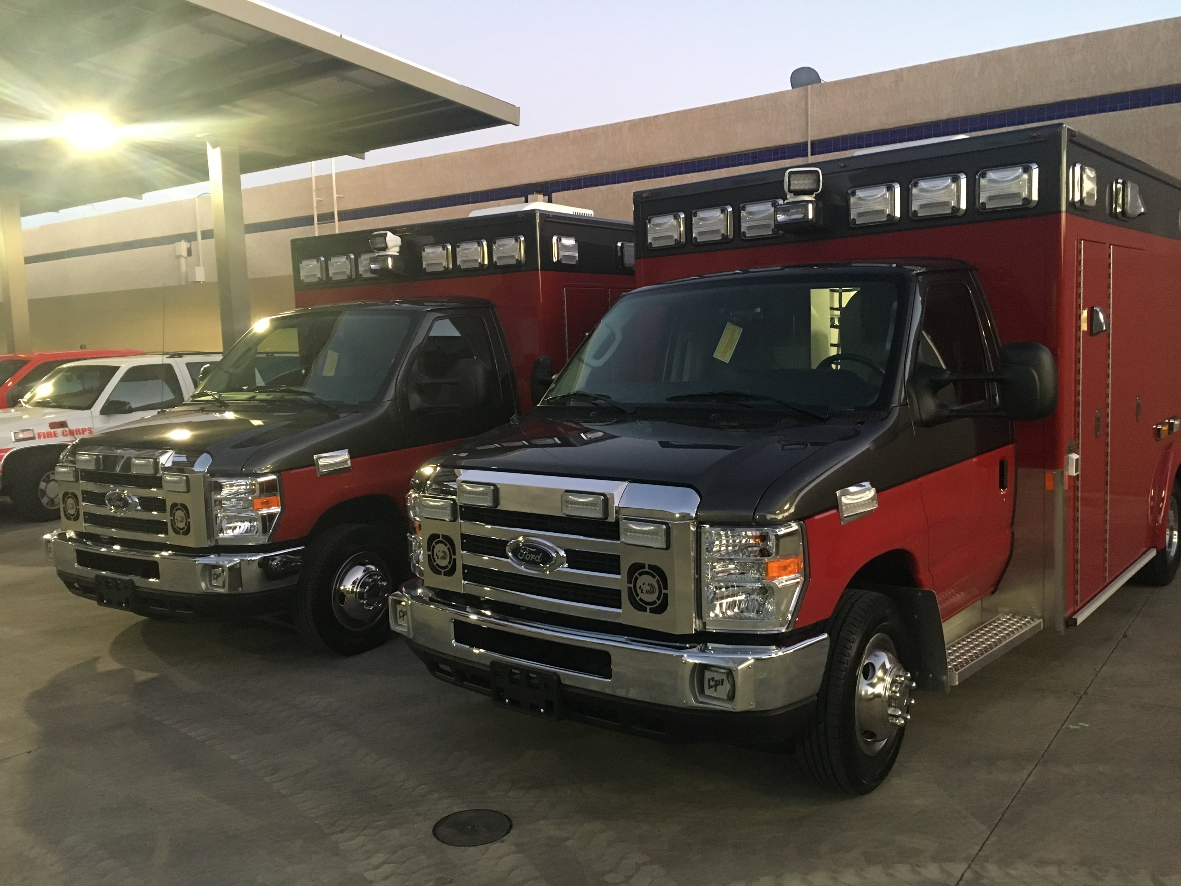 Arizona Fire & Medical Authority: 2 Demers MX164 Type 3s