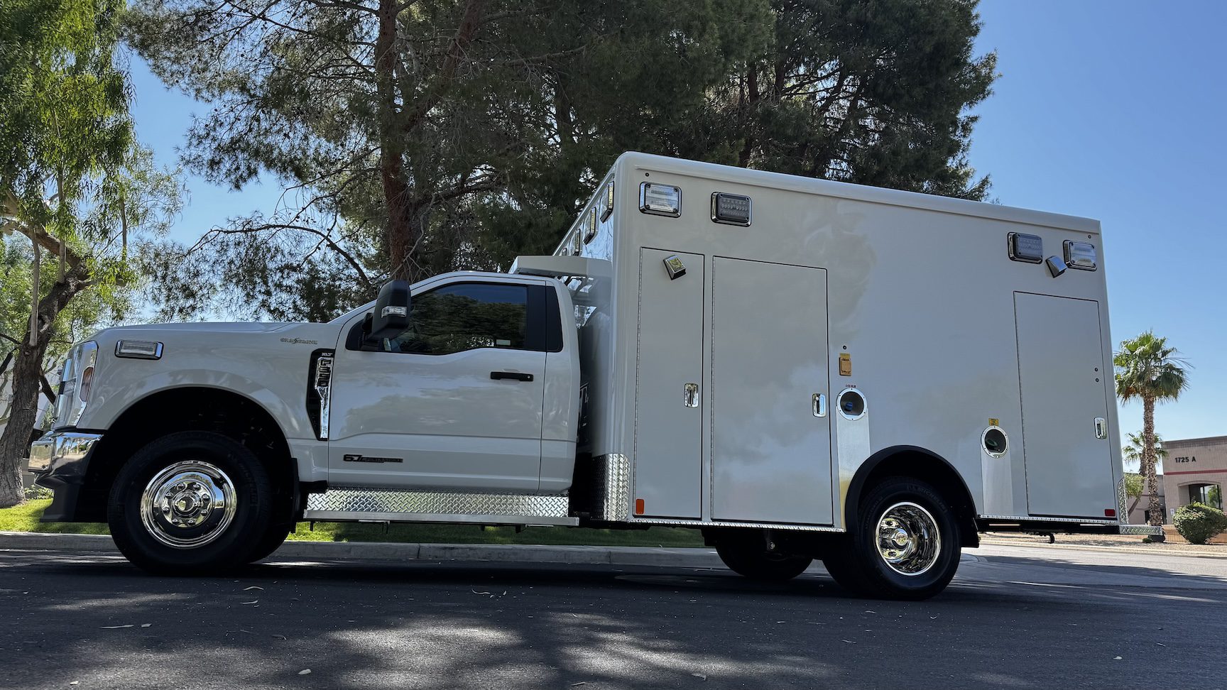 Crestline CCLP150 Type I - Available on Lot