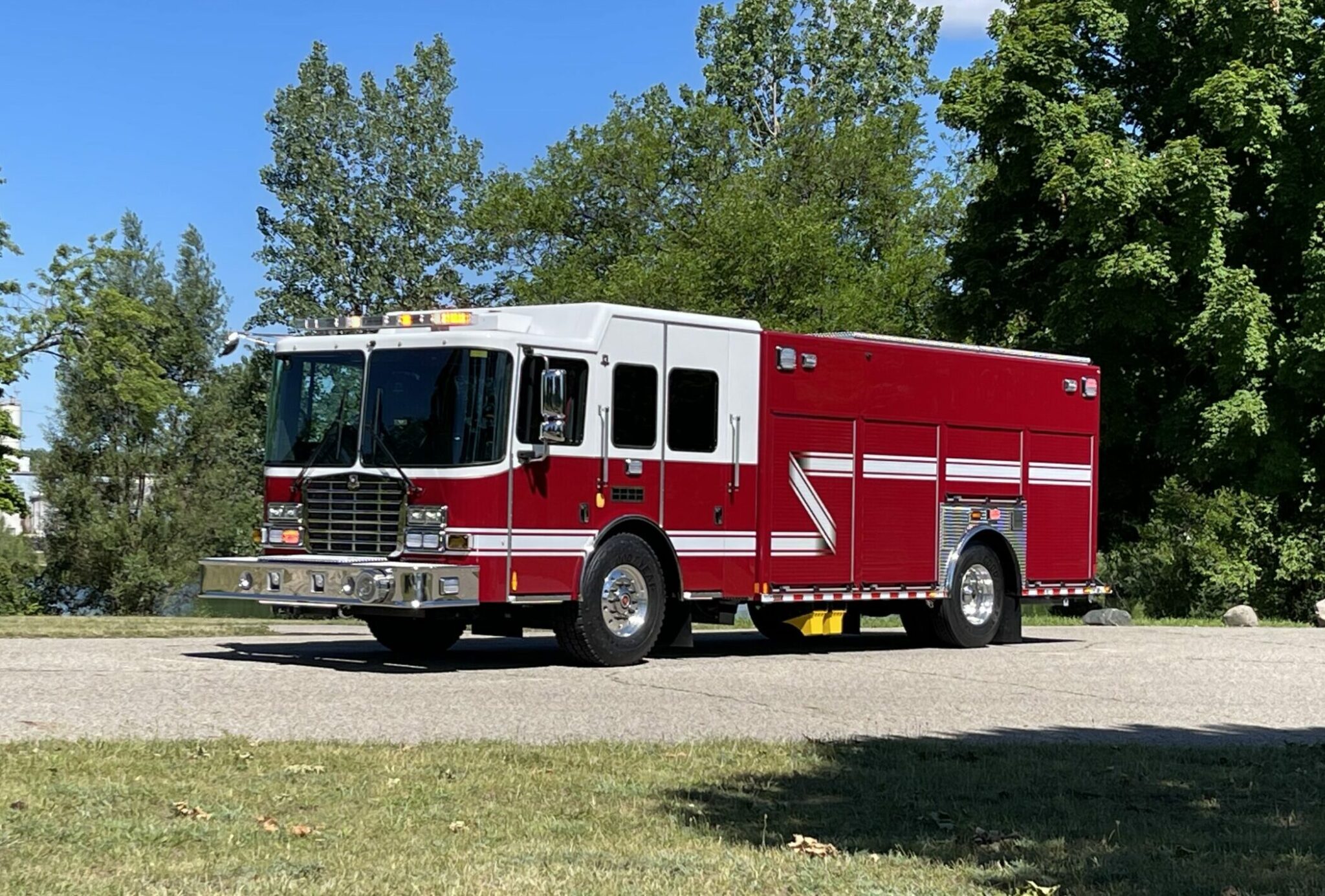 HME Ahrens-Fox – RedSky Emergency Vehicles